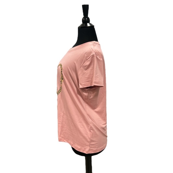 Heart Shape Graphic T-Shirt - Picture 2 of 7